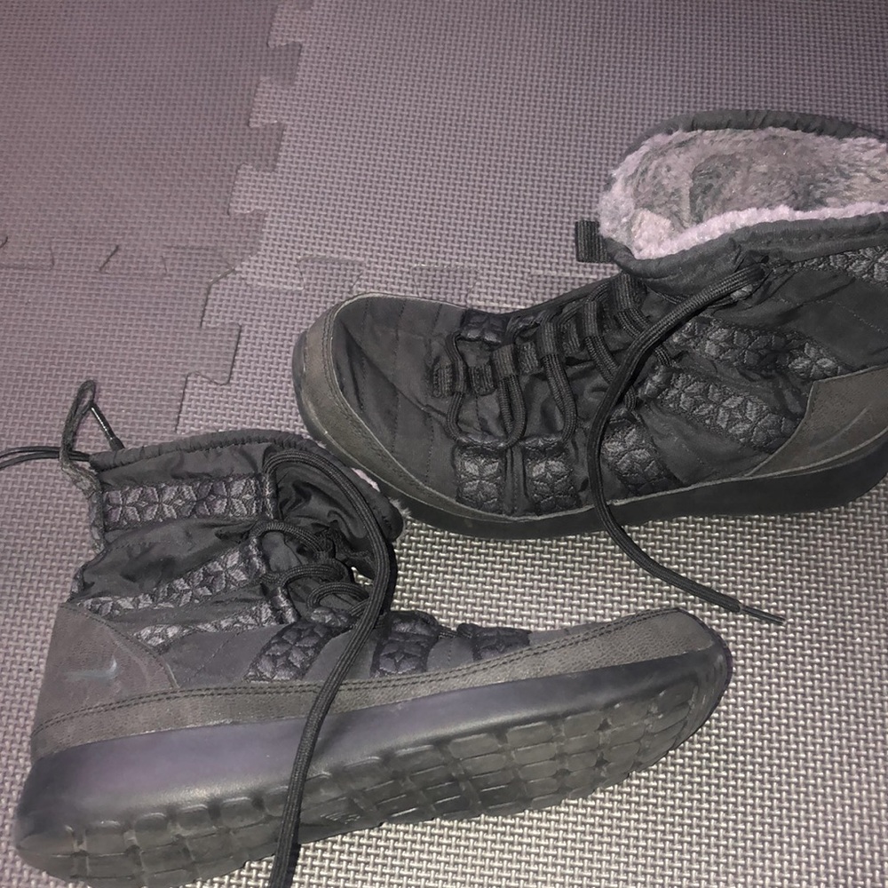 Nike outdoor runners